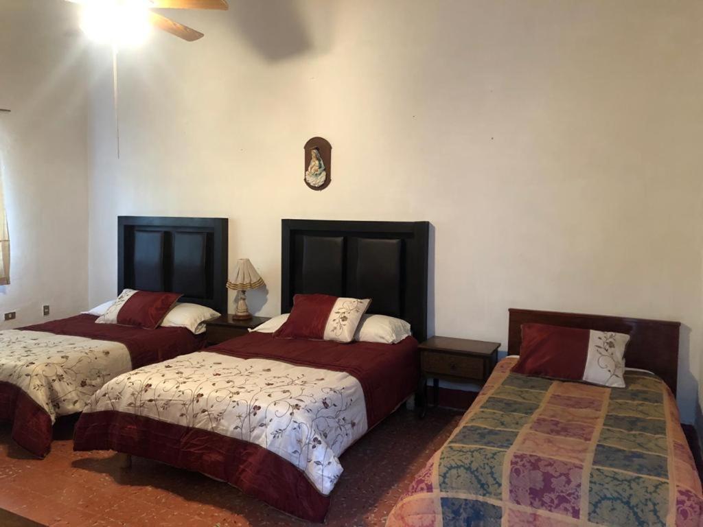 Hostal La Espanola Parras Parras de la Fuente Zewnętrze zdjęcie